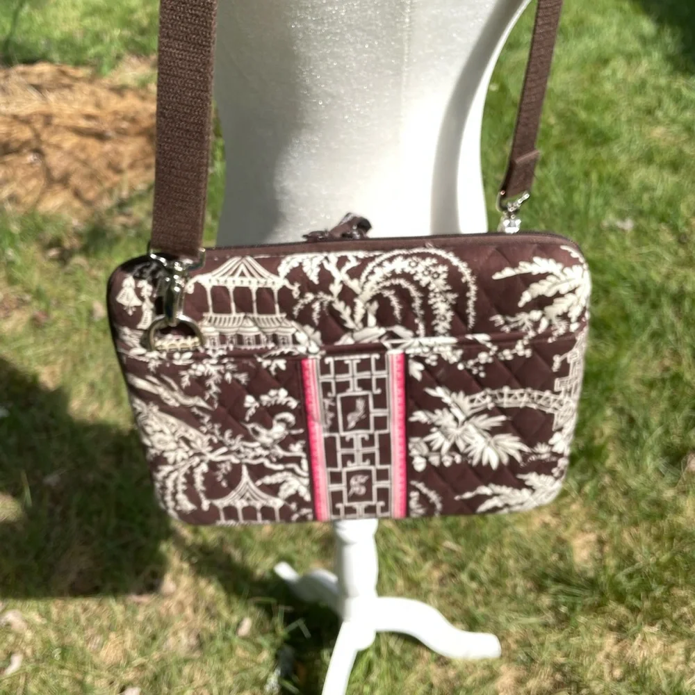 Vera Bradley's Imperial Style Quilted Cotton Covered Tablet/Briefcase